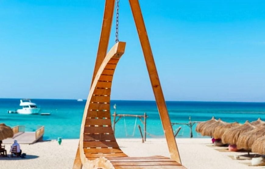 Hula Hula Island – Full Day Snorkeling Adventure from Hurghada